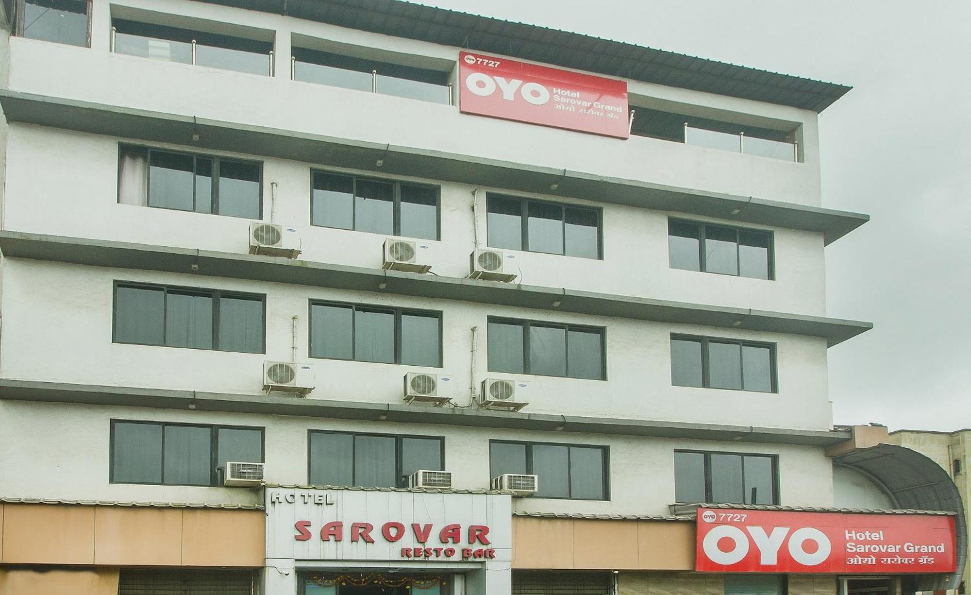 Oyo Hotel Sarovar Grand Kalamboli Ngoại thất bức ảnh