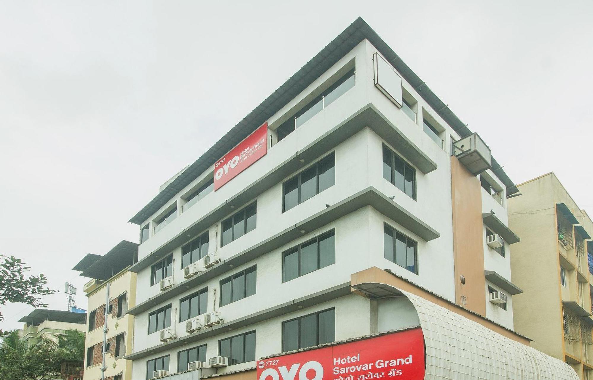 Oyo Hotel Sarovar Grand Kalamboli Ngoại thất bức ảnh